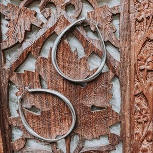 Lucky Brand Silver Tone Hoop Earrings